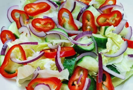 Фото шага рецепта Греческий салат с рамиро 175520 шаг 6  