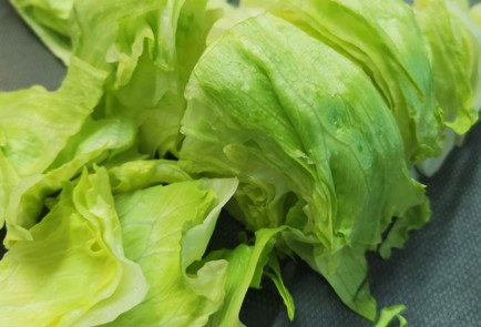 Фото шага рецепта Греческий салат 175404 шаг 1