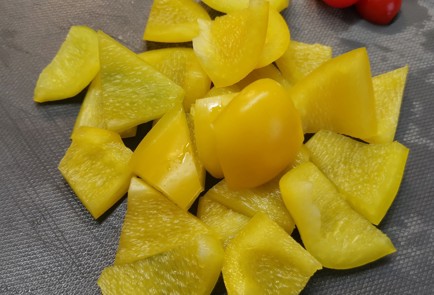 Фото шага рецепта Греческий салат 175404 шаг 9