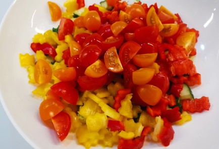 Фото шага рецепта Греческий салат 189487 шаг 6  