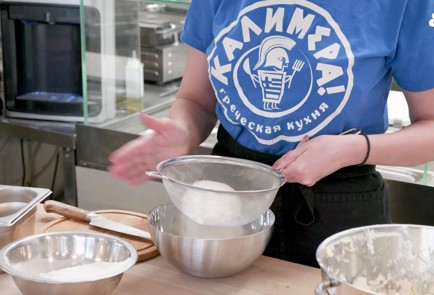 Фото шага рецепта Греческое курабье с миндалем 151904 шаг 3  