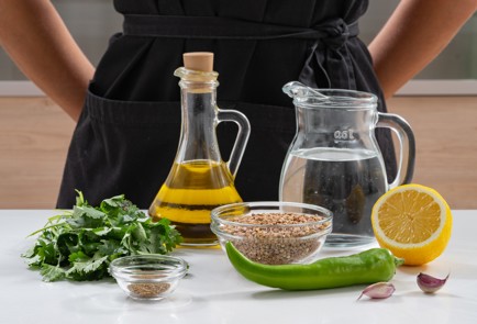 Фото шага рецепта Гречка с ближневосточным соусом схуг 174645 шаг 1  