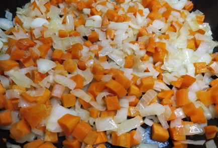 Фото шага рецепта Гречка с куриной печенью и овощами 189076 шаг 4