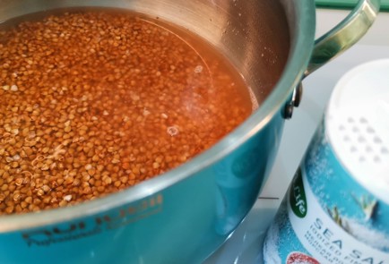 Фото шага рецепта Гречка с тушенкой 174119 шаг 4  