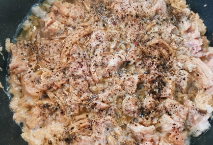 Фото шага рецепта Гречка с тушенкой 174119 шаг 8  