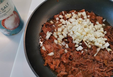 Фото шага рецепта Гречка с тушенкой 189190 шаг 8  