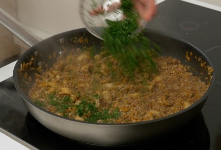 Фото шага рецепта Гречка с грибами 139957 шаг 9  