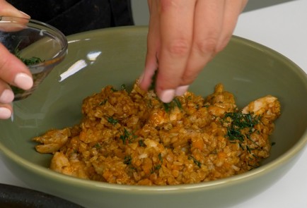 Фото шага рецепта Гречка с курицей 151244 шаг 9  