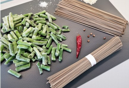 Фото шага рецепта Гречневая лапша с фасолью 139972 шаг 1  