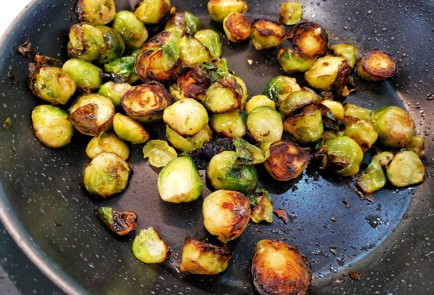 Фото шага рецепта Гречневая лапша с овощами и адыгейским сыром 140513 шаг 7  