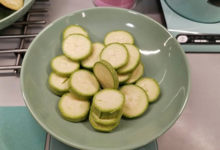 Фото шага рецепта Гречневая лапша с овощами в соусе терияки 150983 шаг 2  