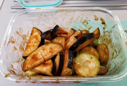 Фото шага рецепта Гречневая лапша с овощами в соусе терияки 150983 шаг 3  