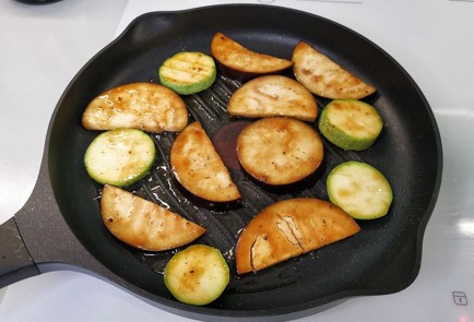 Фото шага рецепта Гречневая лапша с овощами в соусе терияки 150983 шаг 4  