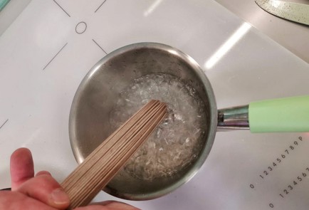 Фото шага рецепта Гречневая лапша с овощами в соусе терияки 150983 шаг 5  