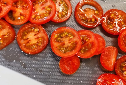 Фото шага рецепта Грибная кетопицца на сковороде 152256 шаг 12