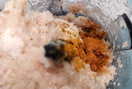 Фото шага рецепта Грибная кетопицца на сковороде 152256 шаг 6