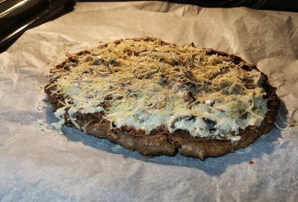 Фото шага рецепта Грибная кетопиццетта 152772 шаг 10  