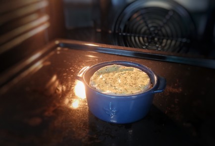 Фото шага рецепта Грибной жюльен из камамбера 152754 шаг 9  