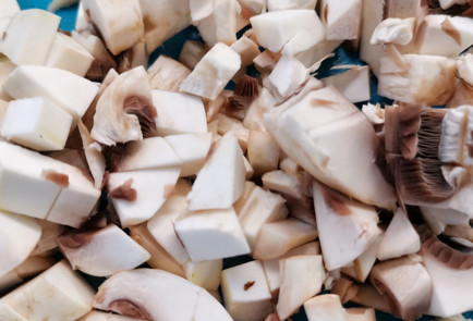 Фото шага рецепта Грибной паштет с базиликом 151950 шаг 2  