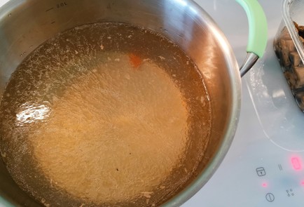 Фото шага рецепта Грибной кремсуп на курином бульоне 173352 шаг 6  