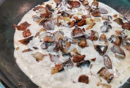 Фото шага рецепта Грибной кремсуп 174162 шаг 7  