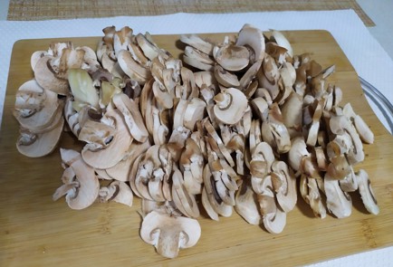 Фото шага рецепта Грибной кремсуп 190317 шаг 1  