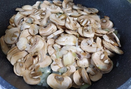 Фото шага рецепта Грибной кремсуп 190317 шаг 4  