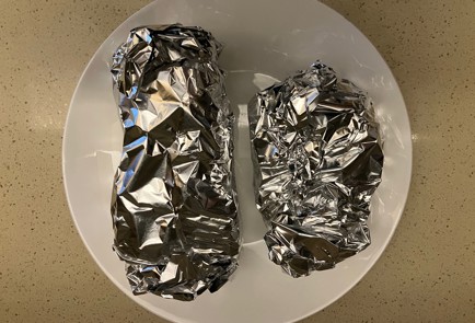 Фото шага рецепта Грудинка с греческим йогуртом и имбирем и корицей 189196 шаг 7  