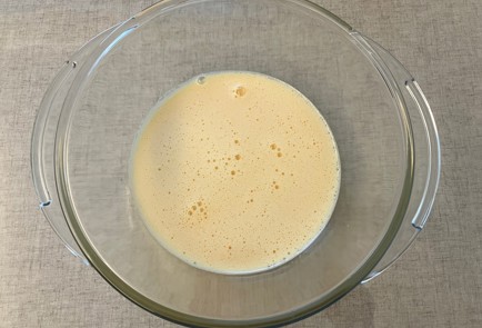 Фото шага рецепта Грушевый пирог из молочного бисквита 175477 шаг 1  