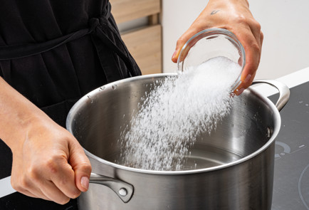 Фото шага рецепта Грузди на зиму горячим способом 190153 шаг 7  