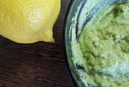 Фото шага рецепта Гуакамоле 189482 шаг 3  