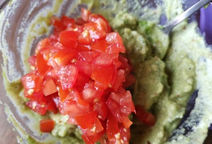 Фото шага рецепта Гуакамоле 189482 шаг 6  