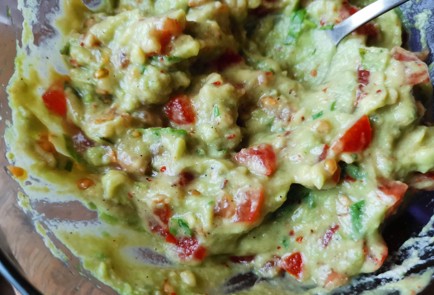 Фото шага рецепта Гуакамоле 189482 шаг 7  