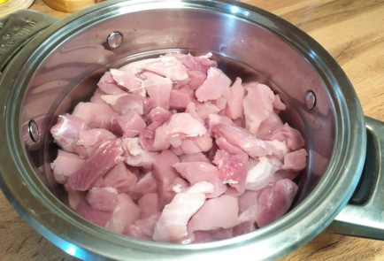 Фото шага рецепта Гуляш из свинины 189206 шаг 2