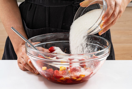 Фото шага рецепта Густое варенье из клубники с пектином 189939 шаг 7  