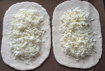 Фото шага рецепта Хачапури лодочки 190011 шаг 7  