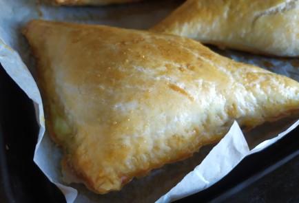 Фото шага рецепта Хачапури с сыром 188696 шаг 10