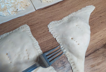 Фото шага рецепта Хачапури с сыром 188696 шаг 8