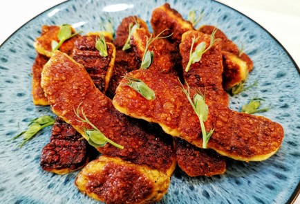 Фото шага рецепта Халуми с карри на сковороде 186513 шаг 10  