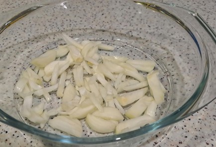 Фото шага рецепта Хек с овощами и зеленью в духовке 189928 шаг 6  