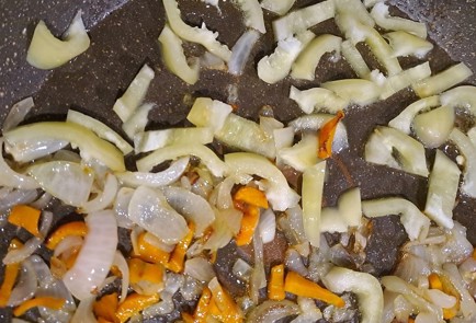 Фото шага рецепта Хек с рисом в духовке 189926 шаг 7  