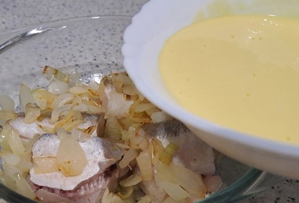 Фото шага рецепта Хек со сметаной и сыром в духовке 189927 шаг 8  