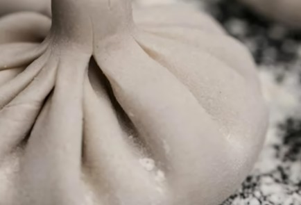 Фото шага рецепта Хинкали с растительным мясом 174530 шаг 2  