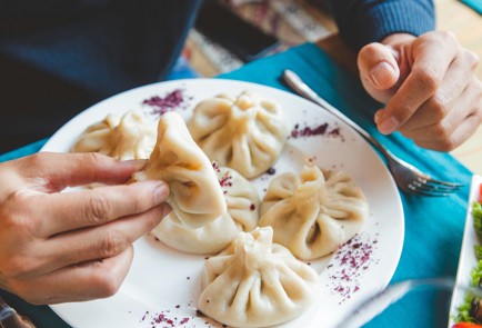 Фото шага рецепта Хинкали с растительным мясом 174530 шаг 4  