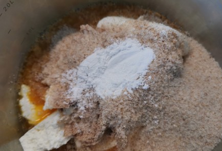 Фото шага рецепта Хлеб из творога 188875 шаг 7