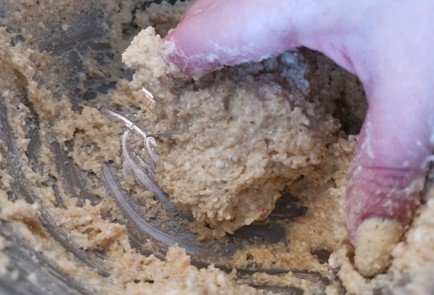 Фото шага рецепта Хлеб из творога 188875 шаг 9