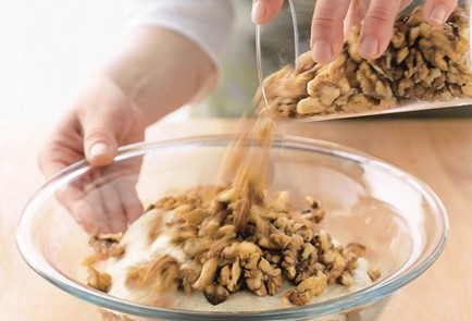 Фото шага рецепта Хлеб с горгонзолой и грецким орехом 125386 шаг 1  