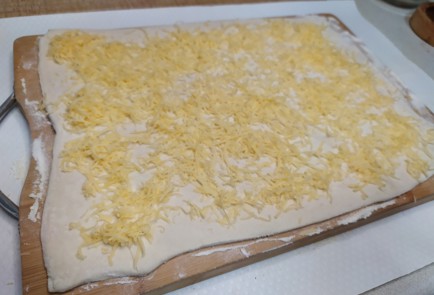 Фото шага рецепта Хлебные палочки с сыром и семенами льна 190487 шаг 2  