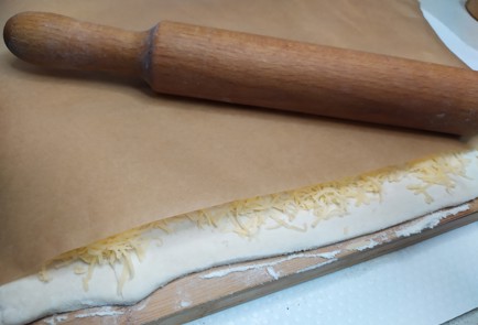 Фото шага рецепта Хлебные палочки с сыром и семенами льна 190487 шаг 3  