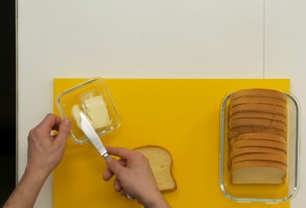 Фото шага рецепта Хлебный пудинг 30230 шаг 2  